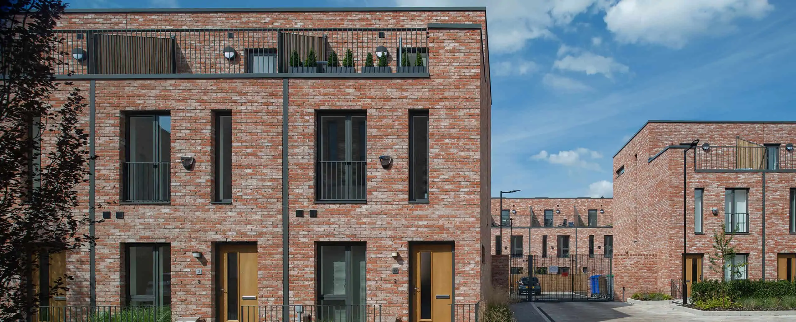 Floren Brunello Valette Square Clay Brick